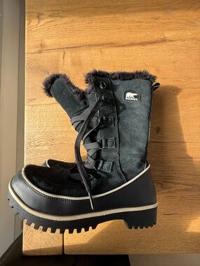Sorel Black Women's Faux-Fur Lace-Up Winter Boot